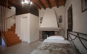 Traditional Cozy House In The Village Ano Garounas
